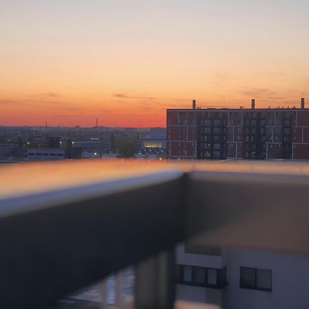 Premium Hils Brauner Studio Bucharest Exterior photo